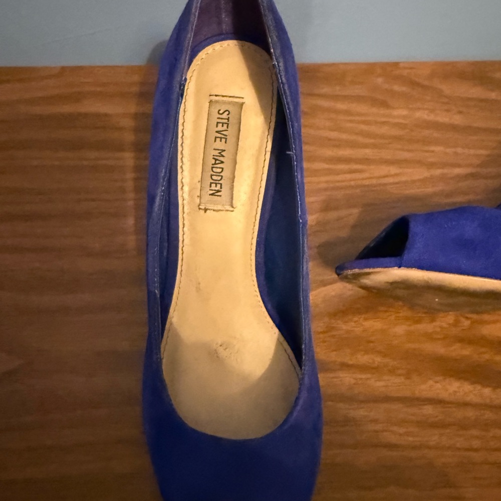 Steve Madden Amazed Royal Blue Suede Peeptoe Heels - Picture 9 of 11